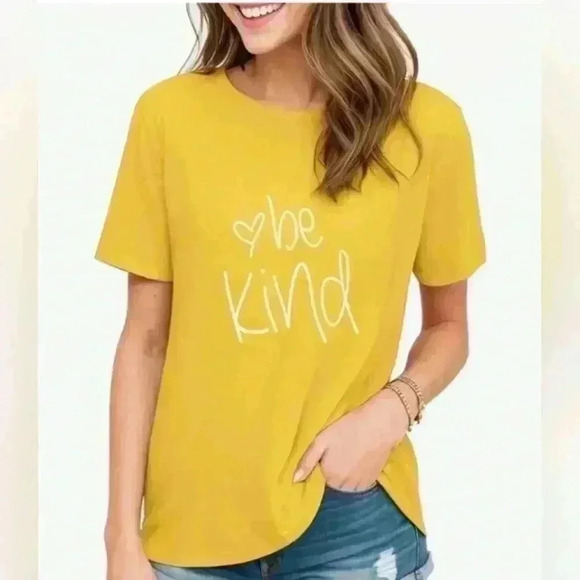 Be kind soft yellow tshirt. 💛 Size Medium. - Picture 1 of 5
